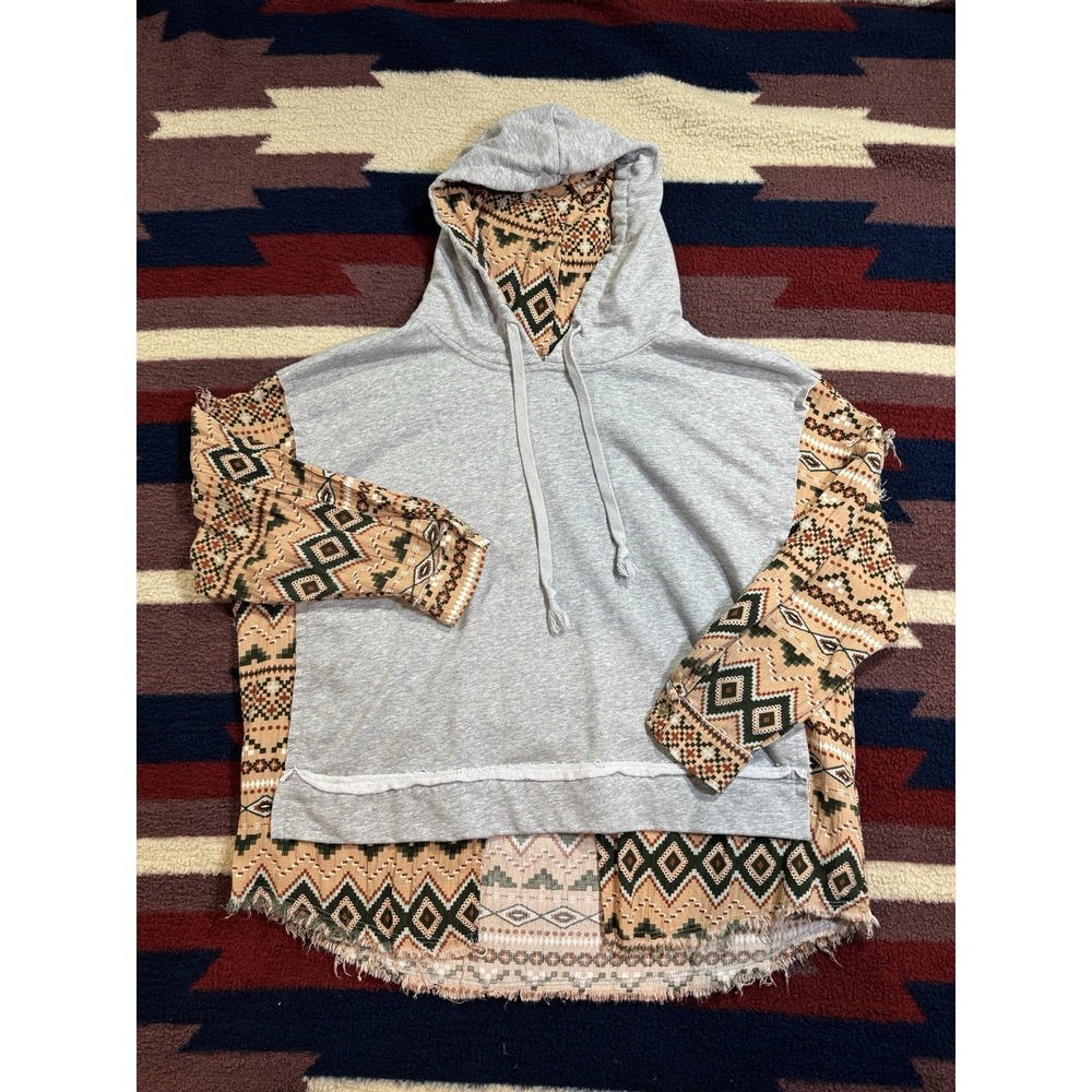 Gilded Intent by Buckle Women's XL Southwestern Aztec Fringe Hooded Sweatshirt